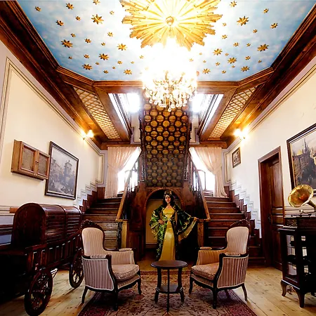 Mihran Hanim Konagi 3*