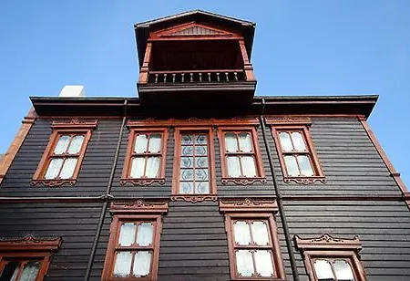 Szálloda Mihran Hanim Konagi 3*