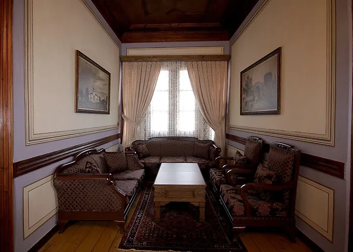 Mihran Hanim Konagi Hotel 3*