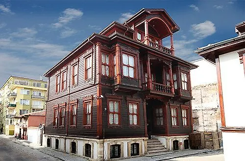 Mihran Hanim Konagi 3*