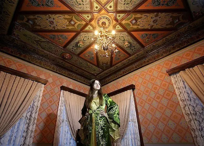 Mihran Hanim Konagi 3*